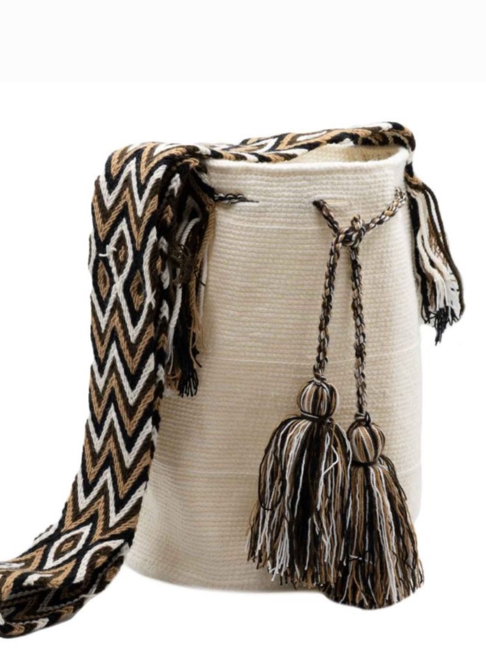ASOS JARDIN DEL CIELO Wayuu Hobo Bag
Handmade in Colombia